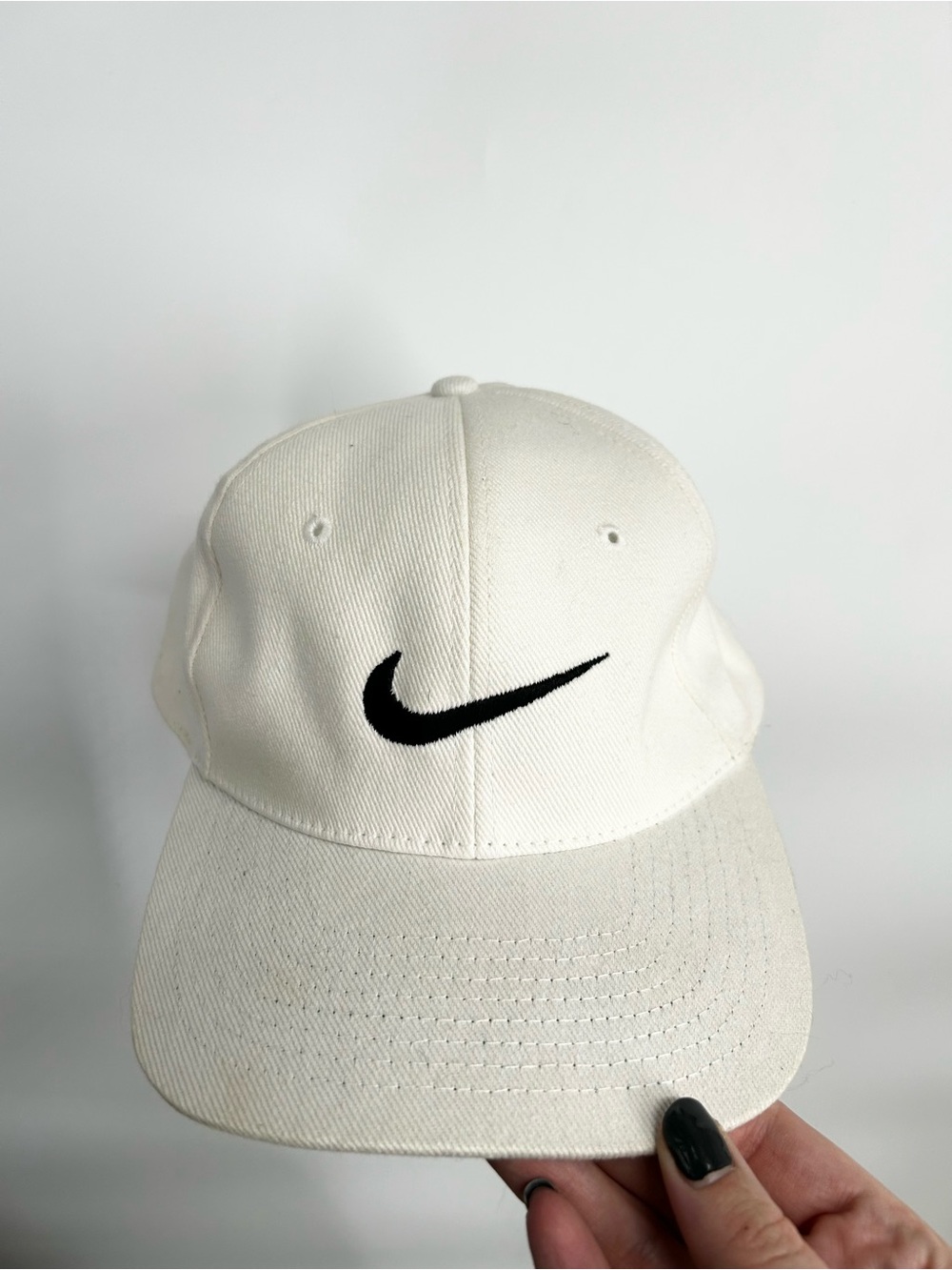 Vintage 90’s Nike Big Swoosh White SnapBack OFSA Dad Hat